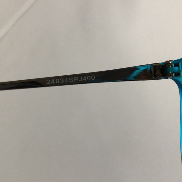 COPY - 🏵2/$30🏵 Fashion Sunglasses - Picture 8 of 9